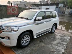 تۆیۆتا لاند کروزەر